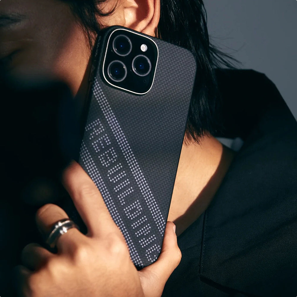 Pitaka Tactile Woven Rebuilding Serisi iPhone 16 Pro Max M-safe Şarj Özellikli Aramid Fiber Re-TROS Tasarımlı Kılıf Pitaka Tactile Woven Rebuilding Serisi iPhone 16 Pro Max M-safe Şarj Özellikli Aramid Fiber Re-TROS Tasarımlı Kılıf